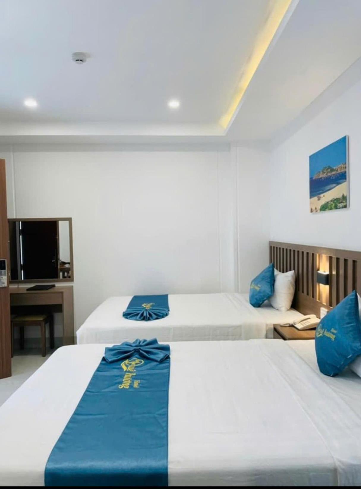 Que Huong Hotel Quy Nhon Esterno foto